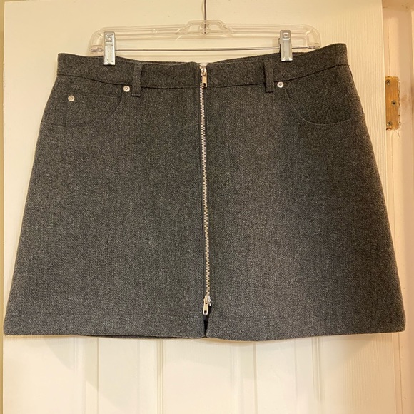 WEEKDAY- NWT- Grey Wool Mini Skirt Size L - Picture 1 of 7